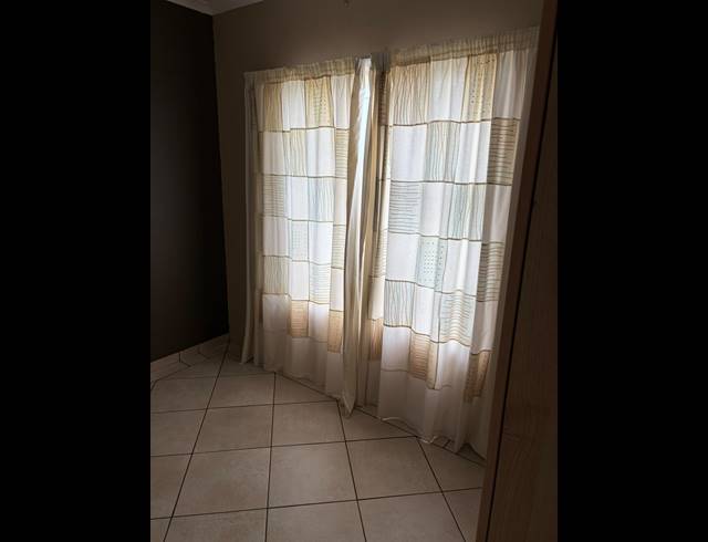 2 BEDROOM TOWNHOUSE FOR SALE IN RIVERSDALE